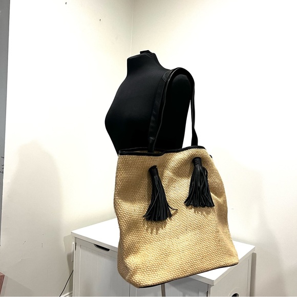 Neely & Chloe Raffia Straw Tote Bag Black Leather Trim & Tassels 15” - Picture 11 of 11